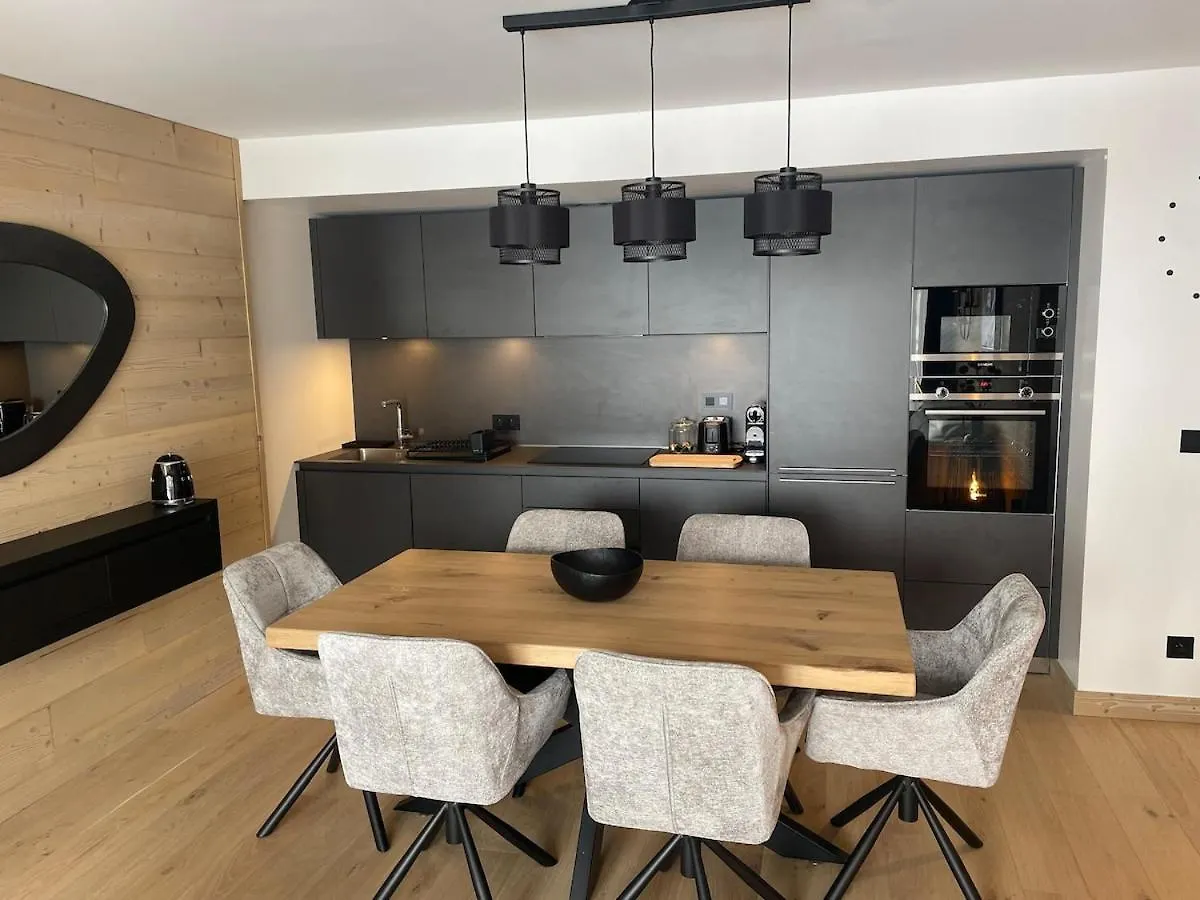 Apartment 70 M2 - 3 Rooms - 6 People - Ski-In Ski-Out Alpe d'Huez 0*,